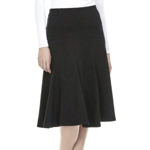 |3/$30| Black Paneled Skirt